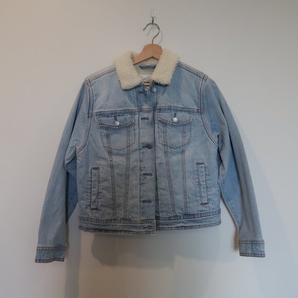 Universal Threads Jean Jacket Sherpa Lining Light Wash - SMALL - Picture 2 of 8